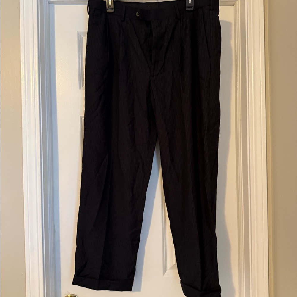 Men’s Pinstripe Pleated Cuffed Ankle Dress Pants Size 36x29